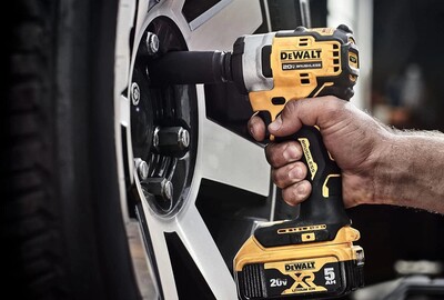 Аккумуляторный гайковерт DeWalt DCF911N 20V без аккумулятора фото 3