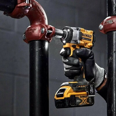 Аккумуляторный гайковерт DeWalt DCF921NT 20V без аккумулятора фото 5